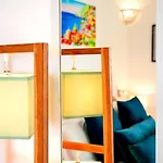 게스트하우스 Luxury Maison Cherie - Charme & Sea View 4*