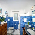 게스트하우스 Luxury Maison Cherie - Charme & Sea View 4*