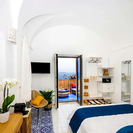 Luxury Maison Cherie - Charme & Sea View 4* بوسيتانو