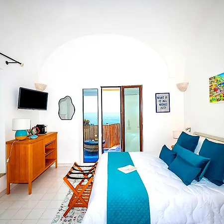 بيت ضيافة Luxury Maison Cherie - Charme & Sea View