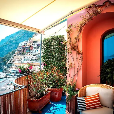 بيت ضيافة Luxury Maison Cherie - Charme & Sea View بوسيتانو