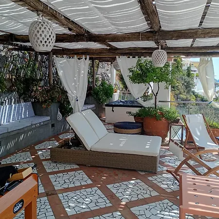 Luxury Maison Cherie - Charme & Sea View بيت ضيافة