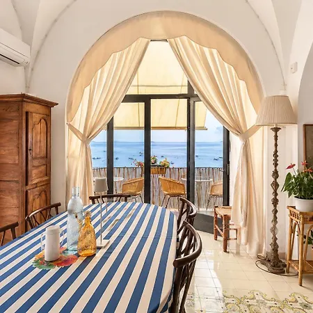 Luxury Maison Cherie - Charme & Sea View بيت ضيافة