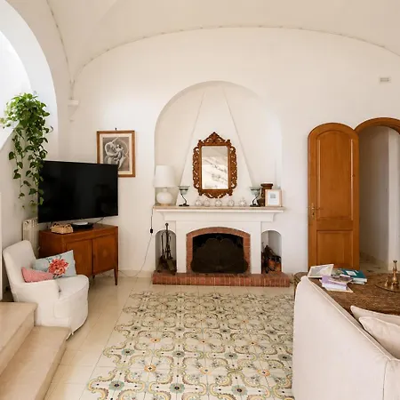 بيت ضيافة Luxury Maison Cherie - Charme & Sea View بوسيتانو