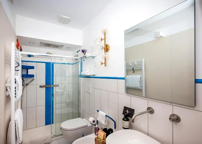 Luxury Maison Cherie - Charme & Sea View 4* 포지타노