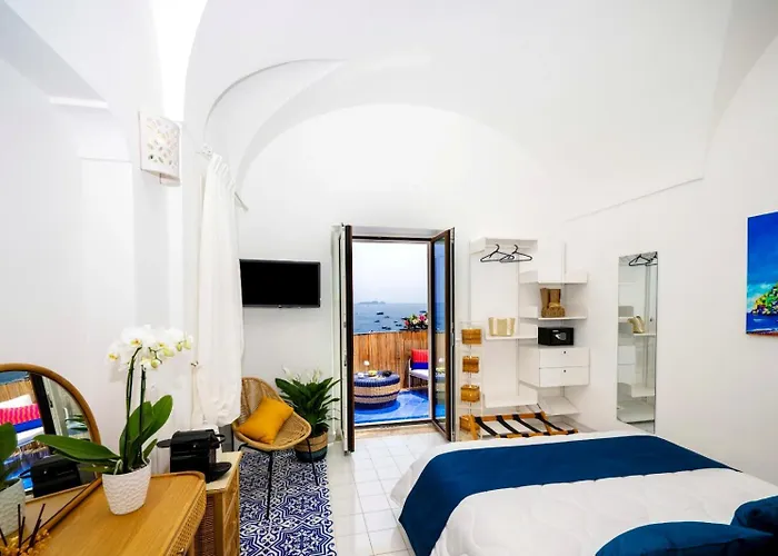 Luxury Maison Cherie - Charme & Sea View 4* 포지타노