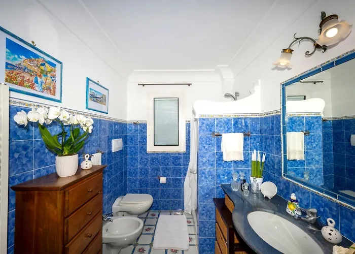 게스트하우스 Luxury Maison Cherie - Charme & Sea View 4*